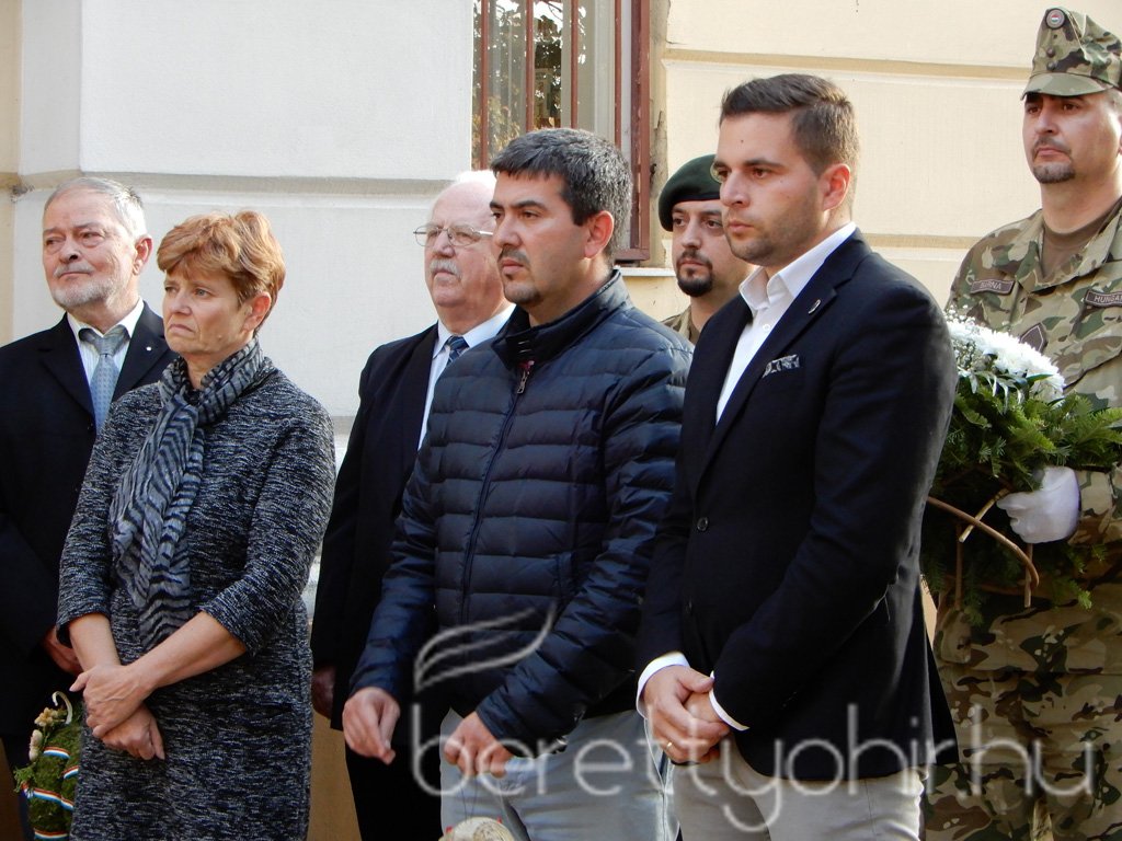 A II. világháború áldozataira emlékeztünk 17